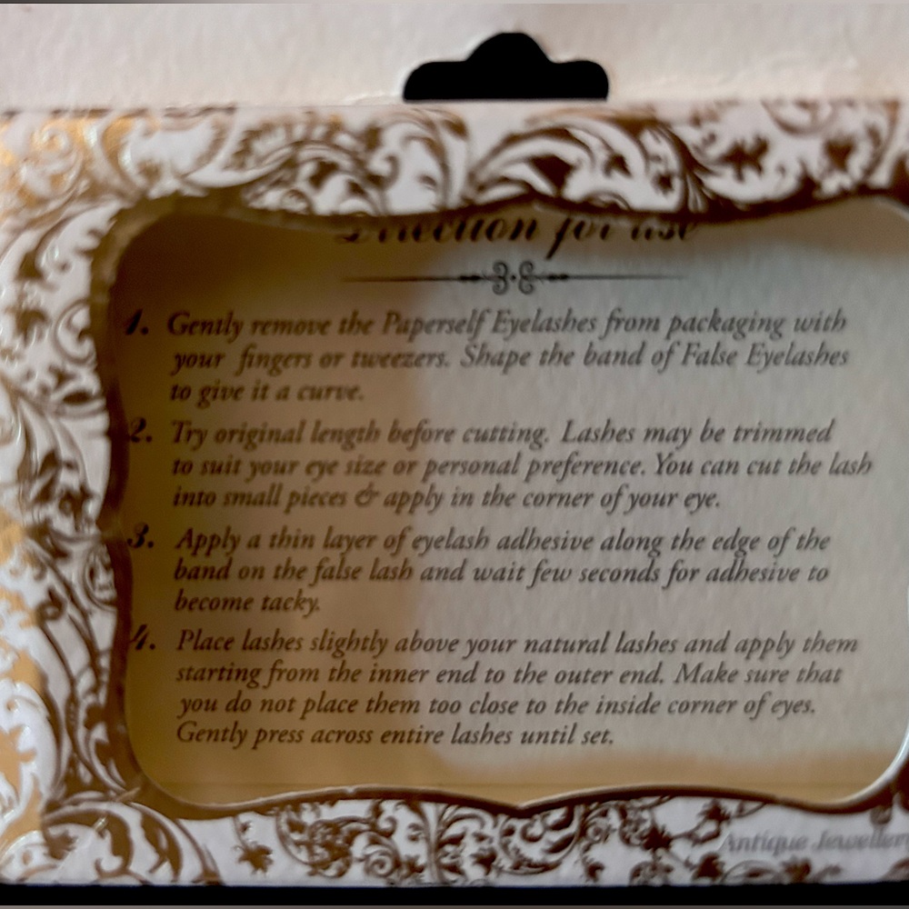 Paperself eyelashes - Picture 2 of 5